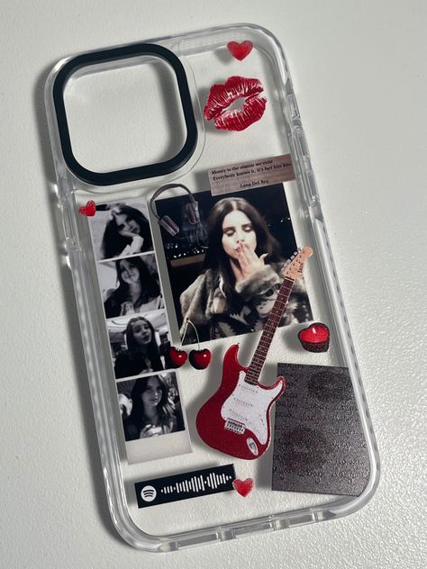 Pictures In Phone Case, Phone Case Picture Ideas, Stickers In Phone Case, Clear Iphone Case Ideas, Iphone Clear Case Ideas, Junk Phone Case Ideas, Guitar Phone Case, Custom Phone Cases Ideas, Clear Phone Case Design