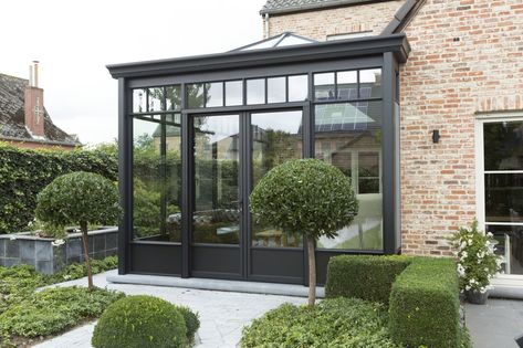 Glass Room Extension, Kitchen Orangery, Orangery Conservatory, Modern Conservatory, Orangery Extension, Conservatory Design, Garden Room Extensions, Bungalow Renovation, Room Extensions