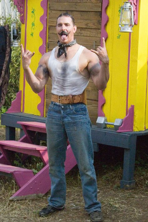 Carny Strongman Costume, Strong Man Costume, Superhero Diy, Twisted Circus, Vintage Circus Costume, Diy Superhero Costume, Circus Halloween Costumes, Circus Strongman, Dark Carnival