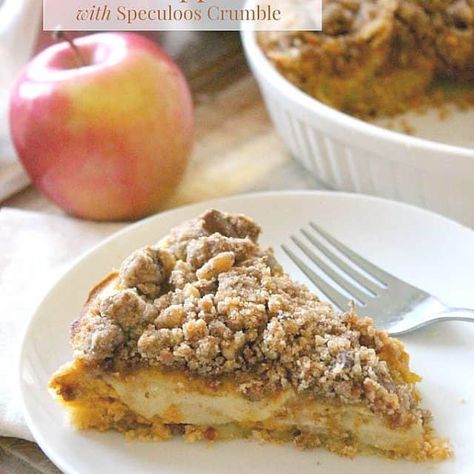 Pumpkin Dutch Apple Pie with Speculoos Crumble - The Kitchen Prep Blog Caramel Apple Pie Recipes, Cookie Dough Crust, Apple Pie Recipe Easy, Dutch Apple Pie, Cream Custard, Pumpkin Custard, Dutch Apple, Easy Apple Pie, Caramel Apple Pie