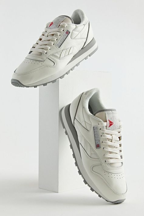 NEW IN BOX Reebok Shoes Classic Leather 1983 Vintage Collection Chalk White 9.5 Get a price at https://copapair.com/new-in-box-reebok-shoes-classic-leather-1983-vintage-collection-chalk-white-9-5/ Reebok Classic Leather Outfit, Reebok Vintage Sneakers, Reebok Classic Leather 1983 Vintage, Reebok Classic White Sneaker, Reebok Classic Leather Black, Reebok Classic Sneakers, Reebok Classic Leather, Reebok Sneakers, Reebok Shoes