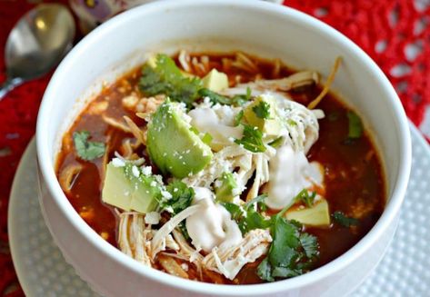 Autentica Sopa de tortilla Mexicana Mexican Birria Recipe, Easy Tortilla Soup Recipe, Mexican Tortilla Soup, Best Chicken Tortilla Soup, Tortilla Soup Easy, Pozole Recipe, Mexican Soup Recipes, Chicken Tortilla Soup Recipe, Chicken Tortillas Soups Recipe