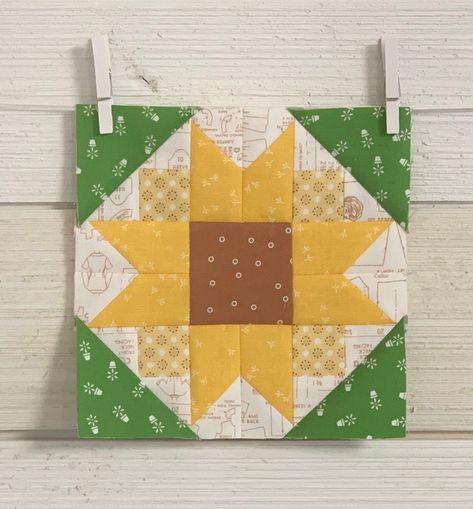 Sunflower Quilt Block, Flower Quilt Blocks, Ladybug Quilt, Sunflower Quilt, Flower Quilt Patterns, Sunflower Quilts, Quilt Block Patterns Free, Quilt Square Patterns, Bee In My Bonnet