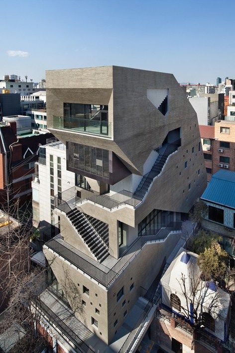 Bang by Min Designs the Towering "Interrobang" Mixed-Use Building in Seoul Nha Ong, Hotels Near Disneyland, Mix Use Building, Hotel Architecture, Unique Buildings, Mixed Use, Facade Design, Brutalism, Modern Buildings