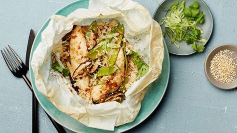 Ginger-Scallion Chicken Parchment Pack Ginger Scallion Chicken, Scallion Chicken, Parchment Paper Recipes, Healthy Chicken Recipes, Healthy Chicken, Parchment Paper, Food Network, Chicken Dinner, Chicken Dishes