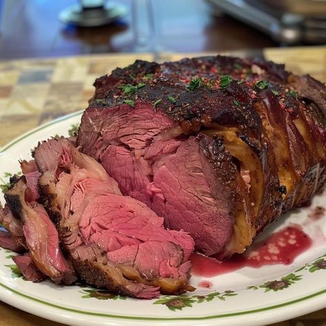 Poor Mans Prime Rib Poor Mans Prime Rib, Beef Eye Of Round, Eye Of Round Roast, Eye Of Round, Prime Rib Roast Recipe, Parmesan Pork Chops, Red Potato Recipes, Cooking Prime Rib, Rib Roast Recipe