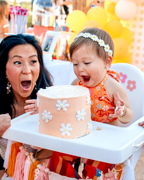 Ryan’s groovy 1st birthday! This little girl is SO loved 💐☮️🧡 #bakersfieldphotographer #oahuphotographer Groovy 1st Birthday, Oahu Photographers, 1st Birthday, Photographer, Birthday, Quick Saves