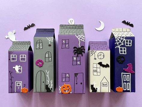 Make your own book-inspired haunted village for Halloween Spooky Projects, Haunted Village, Halloween Craft Activities, Cardboard Houses, Bricolage Halloween, Red Ted Art, Casa Halloween, Diy Halloween Projects, Halloween Village