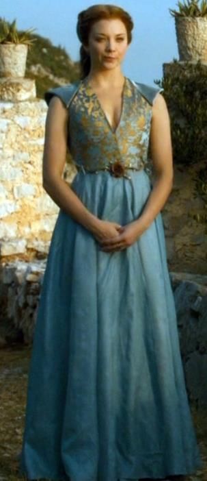 Margaery Tyrell - GoT/ASOIAF (Rose Belt Dress, Front View Full Length) Margery Tyrell Dress, Tyrell Dress, Game Of Thrones Dresses, Margery Tyrell, Game Of Thrones Dress, Game Of Thrones Costumes, Margaery Tyrell, Gra O Tron, Easy Costumes