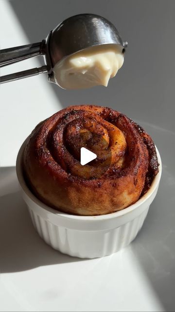 Ma’ayan Moss on Instagram: "2 ingredient cinnamon roll dough hack will change ur life, especially if you have a sweet tooth but don’t like baking🤝🏻

This single serve cinnamon roll is completely vegan and refined sugar free with a high protein + gluten free option!

For the full recipe go to itsvegansis.com - link in bio! 
.
.
.
.
.
#healthydessert #cinnamoroll #2ingredientdough #highprotein" High Protein Cinnamon Rolls, Single Serve Cinnamon Roll, Protein Cinnamon Rolls, High Protein Gluten Free, Cinnamon Roll Dough, 2 Ingredient, Single Serve, Refined Sugar Free, Cinnamon Roll