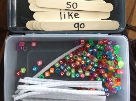 Simple and easy word work station {Dead pin} School Vocabulary, Letter Learning, Sight Word Fun, Miss Kindergarten, Literacy Centers Kindergarten, Teaching Sight Words, Kindergarten Centers, Sight Words Kindergarten, Sight Word Activities