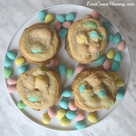 Mini Egg Cookies, Mini Eggs Cookies, Egg Cookies, No Egg Cookies, Easter Desserts Recipes, Kid Desserts, Favorite Cookie Recipe, Mini Egg, Easter Baking