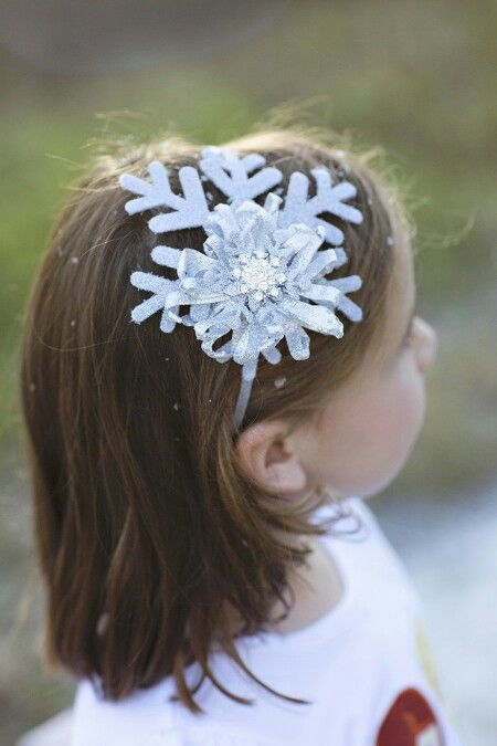 Headbands Little Miss Princess, Snowflake Hair Bow, Snowflake Headband, Frozen Headband, Christmas Headpiece, Christmas Fair Ideas, Nutcracker Costumes, Frozen Hair, Snowflake Dress