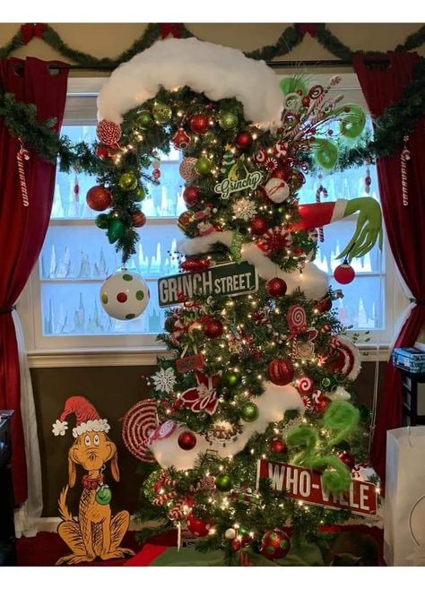 Grinch Backdrop For Photos, Whimsical Grinch Christmas Tree, Christmas Tree Decor Ideas With Multi Color Lights, Cinderella Christmas Tree Ideas, Mini Christmas Tree Ideas Themed, Whoville Houses Diy Decorating Ideas, Cindy Lou Who Christmas Tree, Grinch Christmas Decorations Ideas, Small Grinch Tree