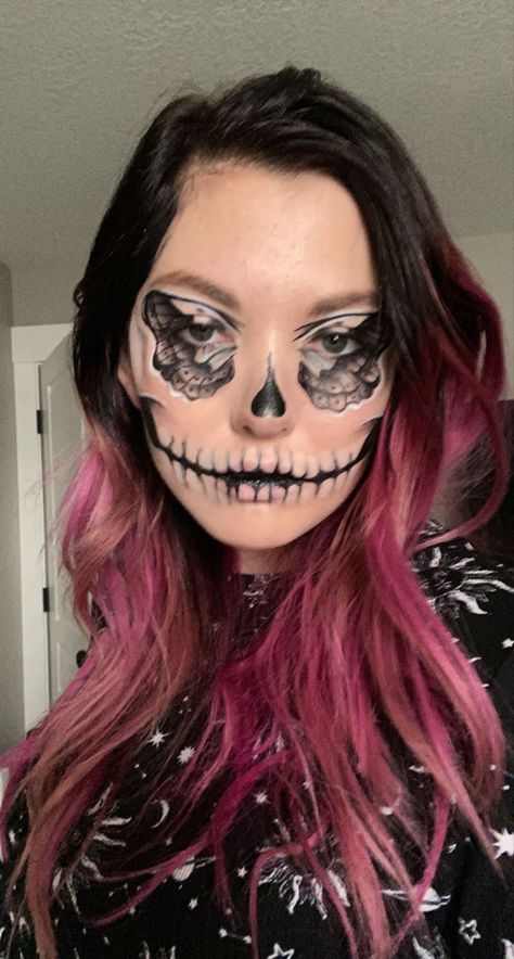 Skeleton Eyeshadow, Butterfly Skull Makeup, Half Skull Makeup, Glam Skull, Half Skull, Butterfly Makeup, Skeleton Makeup, Drag Makeup, Skull Makeup