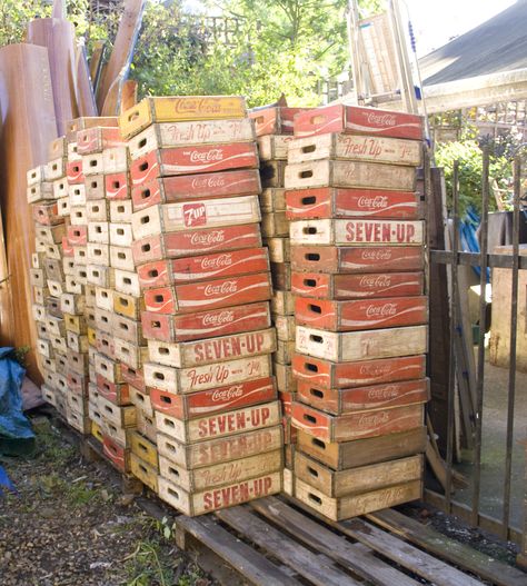 The Old Cinema: Vintage Wooden Soda Crates- so many ways to use these in your home. Home Cinema Design, Crate Diy, Pallet Crates, Selling Antiques, Diy House Projects, Soda Pop, Wooden Crates, Wooden Crate, Wooden Boxes