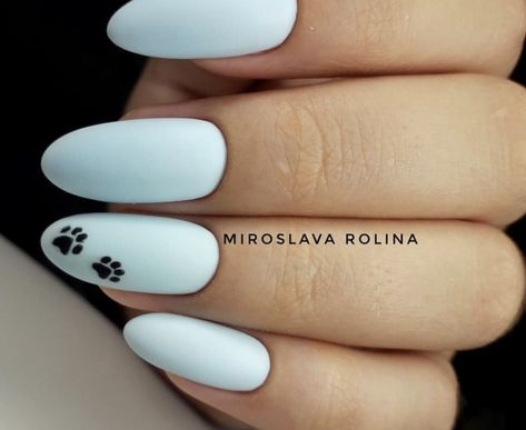 Cute Nails Acrylic Matte, Simple Cat Nail Designs, Nails With Paws, Paw Print Nail Designs, Dog Nails Design, Nail Design Ideas Simple, Short Matte Nails, Paw Print Nails, Paw Nails