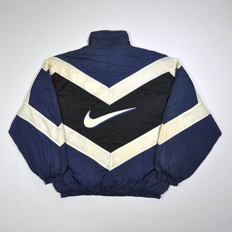 Vintage Sweatshirt 80s, Nike Vintage Windbreaker, Sportwear Outfit, Nike Mid, Old Nikes, Vintage Nike Sweatshirt, 90s Fashion Men, Streetwear Jackets, Nike Tracksuit