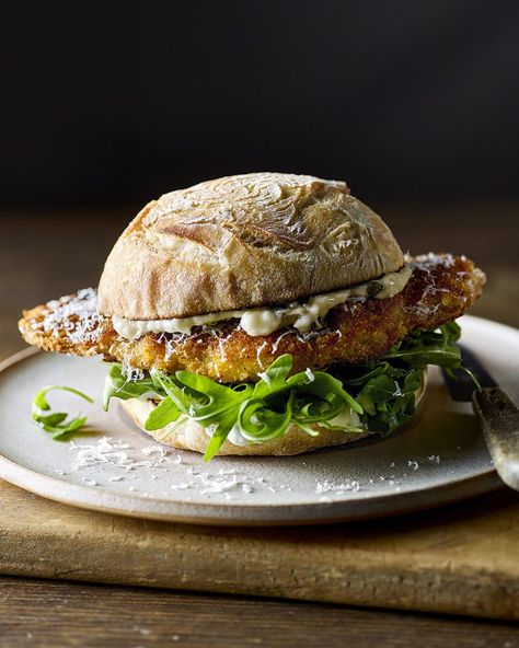 Schnitzel Sandwich Recipe, Recipes With Pork, Schnitzel Sandwich, Easy Chicken Sandwich, Ciabatta Sandwich, Finger Sandwich, Dinner Ideas For Two, Digital Cookbook, Pork Schnitzel