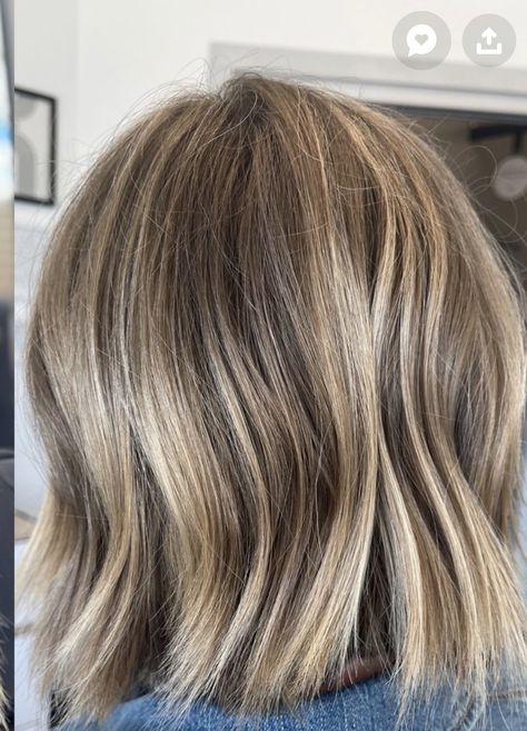 Short Hair With Partial Highlights, Mushroom Brown Hair Color With Lowlights, Low Lights In Blonde Hair Short, Blonde Highlights For Short Hair, Lowlights On Dirty Blonde Hair, Dark Blonde Balayage Bob, Short Bronde Haircolor Brunettes, Lowlights Short Hair, Beige Blonde Bob