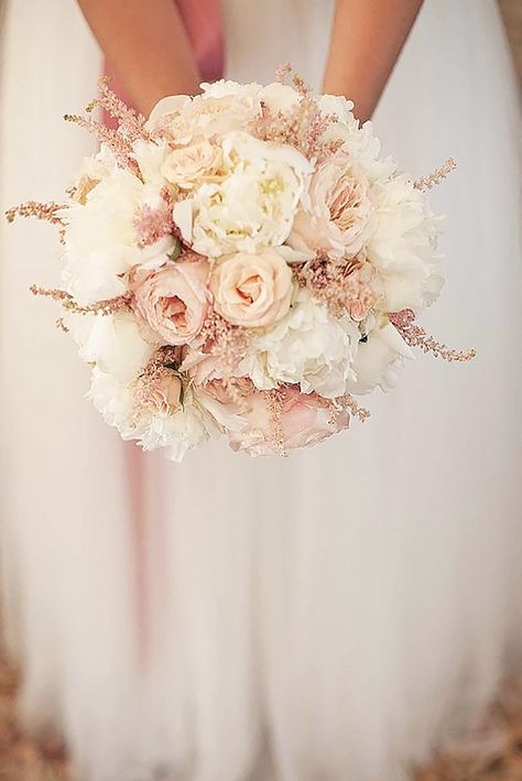 Glamorous Blush Wedding Bouquets That Inspire ❤ See more: http://www.weddingforward.com/blush-wedding-bouquets/ #weddings Blush Bouquet Wedding, Blush Bridal Bouquet, Pink And White Weddings, Blush Bridal, White Wedding Bouquets, French Wedding, Mod Wedding, Bride Bouquets, Rose Gold Wedding