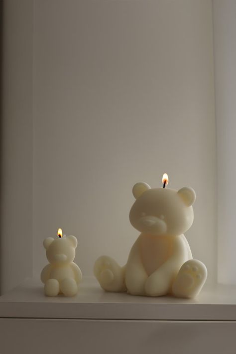 Teddy Bear Candle Soy Wax Candle Gift Ideas Baby Shower Gift Home Decor Decorative Candle Sculptural Candle Shape Candle - Etsy France Teddy Bear Candle, Candle Gift Ideas, Bear Candle, Mini Teddy Bears, Ideas Baby Shower, Decorative Candles, Candle Safety, Paraffin Candles, Candle Shapes