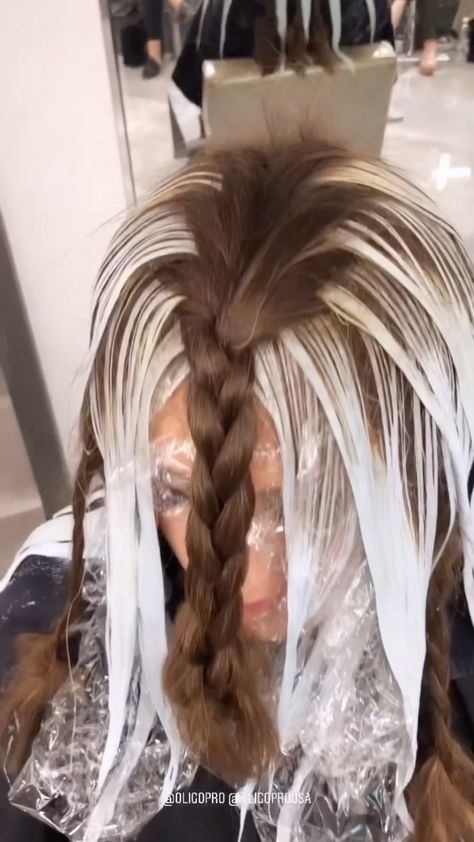 Foiling Techniques, Hair Dye Techniques, Balayage Hair Tutorial, Underneath Hair Color, Air Touch, Class 2023, Underneath Hair, Hair Color Underneath, Creative Hair Color