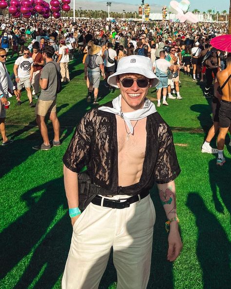 Male Music Festival Outfits, Festival Outfits Men Rave, Masc Coachella Outfit, Men's Rave Outfits, Male Coachella Outfits, Rave Outfits Men Edm, Coachella Outfit Men Festival Fashion, Men Festival Fashion, Guy Coachella Outfits