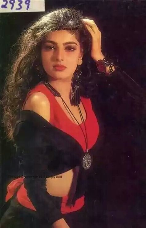 Mamta kulkarni Urmila Matondkar 90s, Mamta Kulkarni, Urmila Matondkar, 90s Bollywood Actress, Bollywood Retro, Twinkle Khanna, Vintage Bollywood, Bollywood Girls, Indian Actress Hot Pics