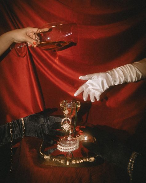 June 🤍 ready to let you go Dark Red Photography, Applause Aesthetic, Ready Or Not Aesthetic, Vintage Woman Aesthetic, Witch Aesthetic Red, Dark Elegance Aesthetic, Vintage Glamour Aesthetic, Halloween Photo Ideas, Red Burlesque