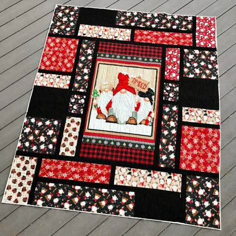 Border Designs For Panel Quilts, Gnome Panel Quilt Patterns, Gnome Fabric Panels, Quilting A Panel Quilt, Quilt Panel Ideas Free Pattern, Christmas Quilt Panels Ideas, Block Panel Quilts Ideas Layout, Christmas Quilts With Panels, Christmas Panel Quilt Patterns