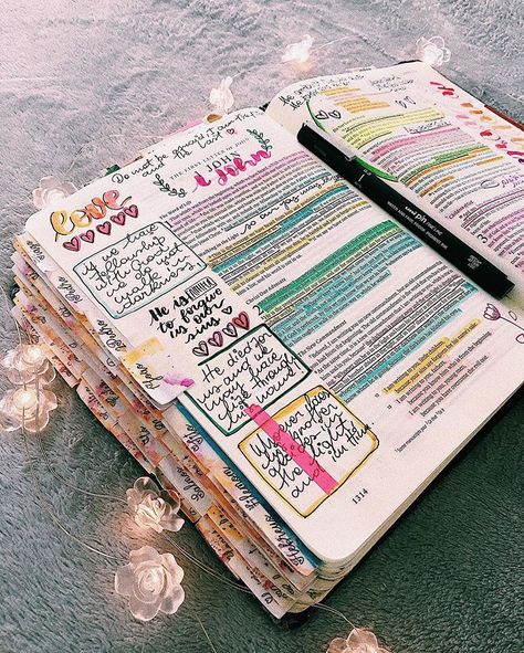 Wrecked Bible, Bible Study Tips, Bible Doodling, Bible Journal Notes, Bible Journaling Ideas Drawings, Inspire Bible Journaling, Christian Bible Study, Bible Time, Bible Study Notebook