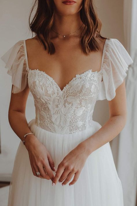 Wedding Dresses Puffed Sleeves, Wedding Dress With Flowy Short Sleeves, Spring Bride Dress, Whimsical Boho Wedding Dress, Vintage Short Sleeve Wedding Dress, Flowy Short Sleeve Wedding Dress, Busty Bride Wedding Dress, Bubble Sleeve Wedding Dress, Flowy Wedding Dress Whimsical