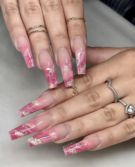 Dark Pink Marble Nails, Pink Marble Ombre Nails, Marble Ombre Nails, Colorblock Nails, Marble Nails Pink, Pink Marble Nails, Colourful Acrylic Nails, Blue Stiletto Nails, Marble Acrylic Nails