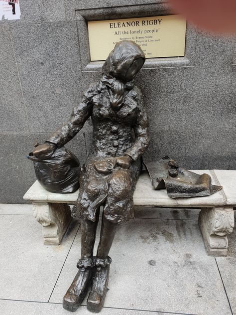 "All The Lonely People " Eleanor Rigby. Tommy Steele, Eleanor Rigby, Liverpool Home, Arts Integration, Beatles Songs, Sculptures & Statues, Paul Mccartney, John Lennon, Day Trip