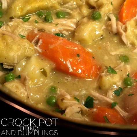 Turkey Dumplings, Slow Cooker Turkey Soup, Crockpot Thanksgiving, Turkey And Dumplings, Turkey Crockpot Recipes, Stew And Dumplings, Keto Soups, Turkey Casserole, Crockpot Turkey