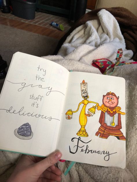 #disney #bulletjournal #bujo Beauty And The Beast Bujo, Disney Journal Ideas, Disney Bujo, Bible Bullet Journaling, Disney Journal, Bullet Journal Yearly, Dotted Bullet Journal, Disney Planner, Bullet Journal Month