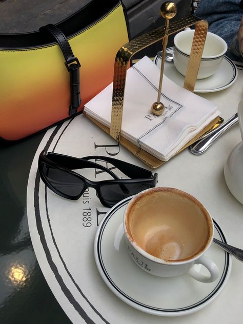 Paul Cafe Aesthetic, Cafe Instagram Story, Paul Cafe, Cafe Aesthetic, Idea Photo, Instagram Tutorial, Fashion Aesthetic, Aesthetic Wallpapers, Instagram Story