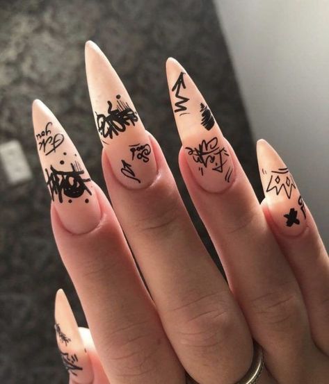 Ideas Nails Summer, Graffiti Nail Art, Urban Nails, Graffiti Nails, Nails Summer Nails, Weak Nails, Punk Nails, Goth Nails, Edgy Nails