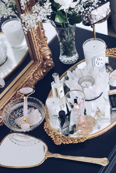 Parisian Vanity Decor, Vanity Styling Bedroom, Old Hollywood Accessories, Vanity Top Decor, Crystal Display Ideas, Antique Room Decor, Vanity Table Decor, Sarah Grace, Beautiful Glassware