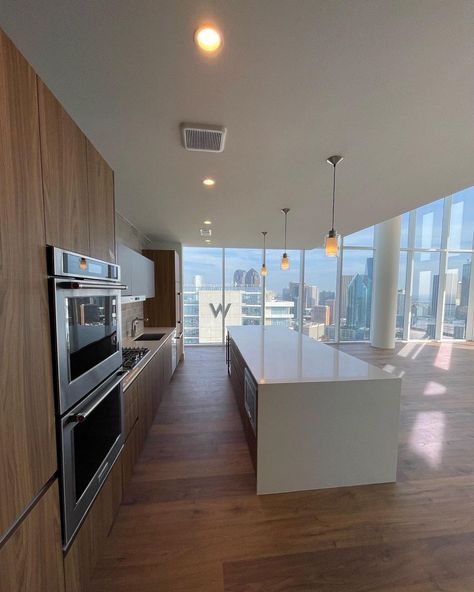 Luxury Apartment High Rise, High Rise Luxury Apartments, High Rise Apartment Houston, New York Modern Apartment, Houston High Rise Apartment, Houston Apartment Aesthetic, Houston Penthouse, Modern High Rise Apartment, High Rise Apartment Aesthetic