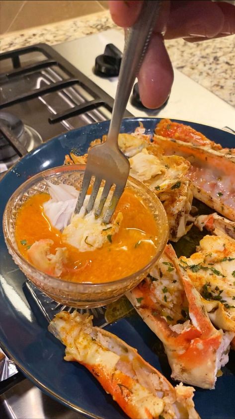 Crab Legs Sauce Recipes, King Crab Recipes, Seafood Butter Sauce Recipe, Crab Dipping Sauce, King Crab Recipe, Seafood Butter, Baked Catfish Recipes, Crab And Shrimp Recipe, Crab Sauce