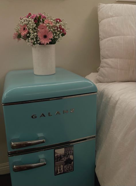 Blue Mini Fridge In Bedroom, Mini Fridge Area In Bedroom, Cute Mini Fridge In Bedroom Aesthetic, Mini Fridge For Bedroom, Mini Fridge Dorm Ideas, Mini Fridge Decoration Ideas, Room With Mini Fridge, Cute Mini Fridge In Bedroom, Mini Fridge Bedroom