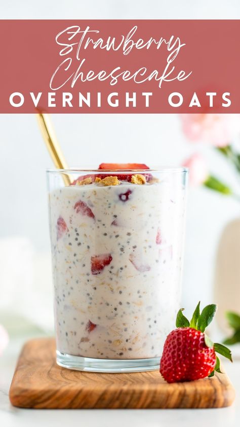 Healthy Overnight Oats Recipe, Strawberry Cheesecake Overnight Oats, Strawberry Chia Seed Pudding, Cheesecake Overnight Oats, Morning Oats, Healthy Overnight Oats, Overnight Oats Recipe Healthy, Cheesecake Lovers, Overnight Oats Healthy