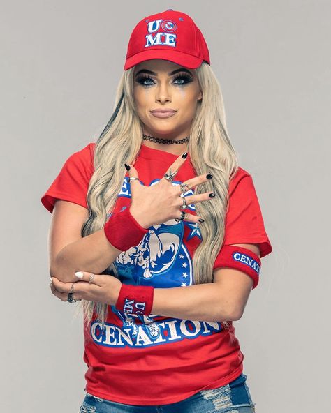 Liv Morgan, Wwe Female Wrestlers, Wwe Girls, Wrestling Divas, Wwe Champions, Ronda Rousey, Surprising Facts, Wwe Womens, Professional Wrestler