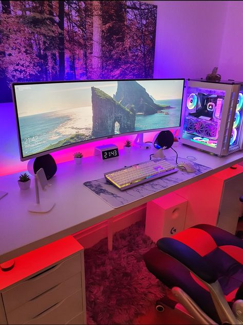 My battlestation with pc components repost Best Gaming Setup, Gaming Desk Setup, Computer Gaming Room, Gamer Setup, Computer Desk Setup, Gamer Room Decor, Pc Gaming Setup, Video Game Room Design, Video Game Rooms