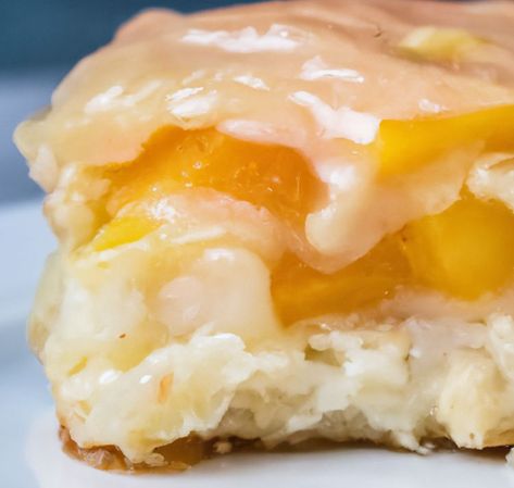 I'm making this recipe for the 3rd time this month Peach Cheesecake, Peach Pie Filling, Peach Dessert Recipes, Cheesecake Bar Recipes, Homemade Cheesecake, Peach Desserts, Peach Pie, Peach Recipe, 9x13 Baking Dish