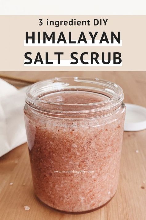 Bathtub Essentials, Diy Salt Scrub Recipe, Homemade Salt Scrub, Glowing Skin At Home, Body Scrub Homemade Recipes, Himalayan Salt Scrub, Salt Scrub Diy, Coconut Oil Scrub, Salt Scrub Recipe