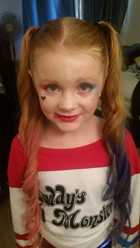 Harley quinn makeup kids Harley Quinn Makeup Kids, Harley Quinn Face Paint, Face Paint Easy, Doll Makeup Halloween, Harley Quinn Makeup, Recipes Using Bananas, Paint Easy, Face Painting Easy, Kids Face Paint