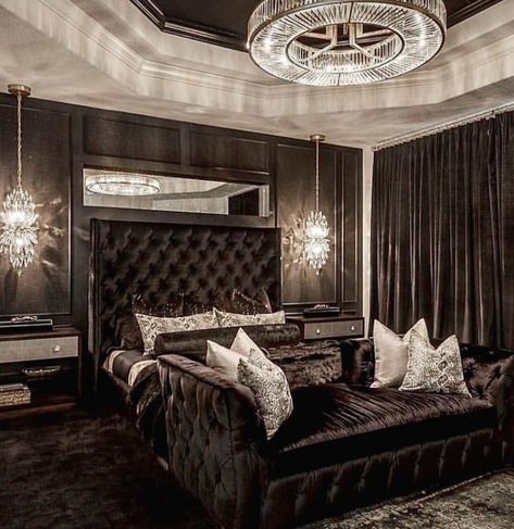 Master Bedrooms Decor Black And Gold, Black Tufted Bed, Black And Gold Bedroom Ideas, All Black Bedroom, Black Luxury Bedroom, Black And Gold Bedroom, Hollywood Bedroom, Black Gold Bedroom, Glam Bedroom Decor